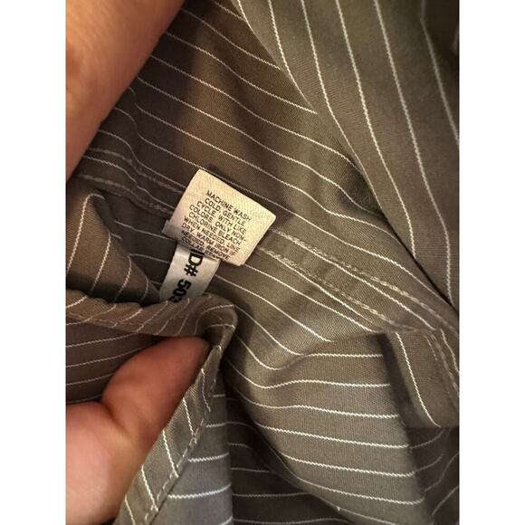 Express Design Studio Modern Fit Striped Dress Shirt - Size Medium - Picture 3 of 4